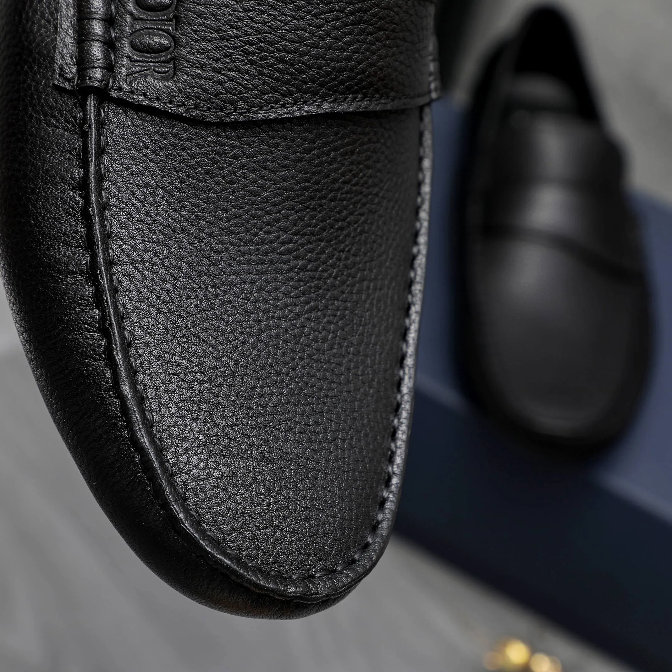 Men's shoes 💰400 Product trademark: Dior "Dior" casual slip-on shoes Regular size: 38-45 (45 is custom-made and non-returnable) Product materials: Selected pebbled cowhide upper, pigskin lining, rubber outsole